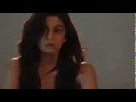 Alia Bhatt Nude: Porn Videos & Sex Tapes